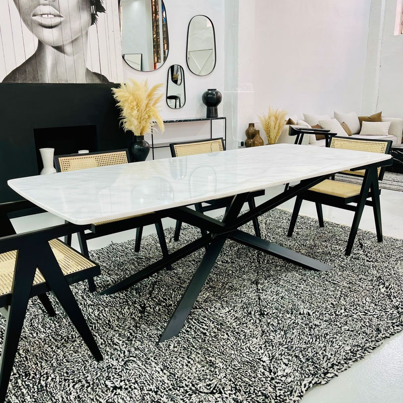 Table à manger en marbre blanc de Toscane – Élégance intemporelle