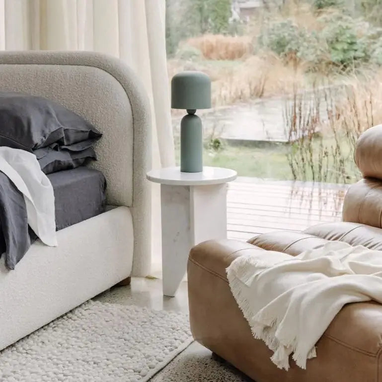 Table d'appoint en Marbre Blanc Saphir - Modernista Maroc