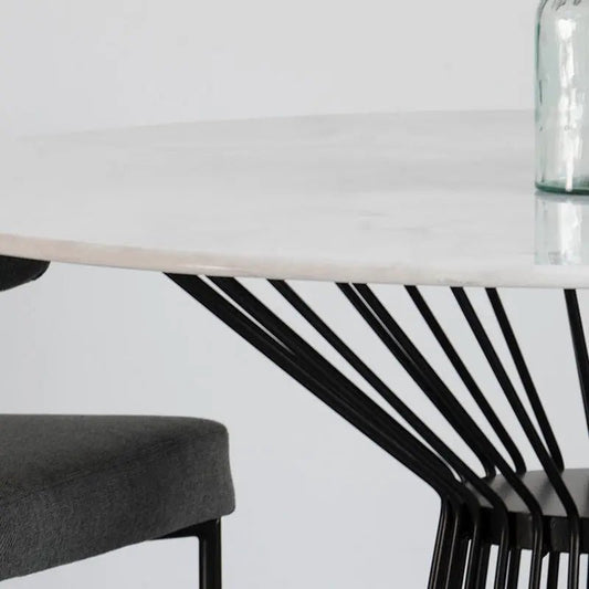 Table à manger ronde en marbre blanc – Élégance et convivialité - Modernista Maroc