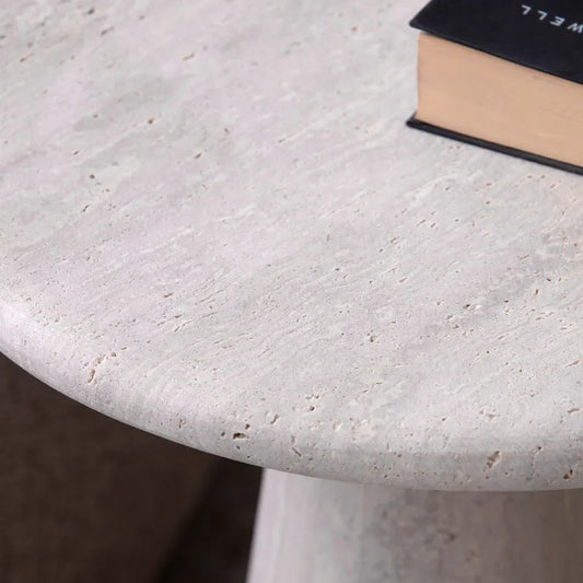 Table d’appoint en travertin