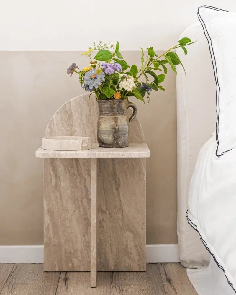 Table de chevet en travertin Nysa - Modernista Maroc