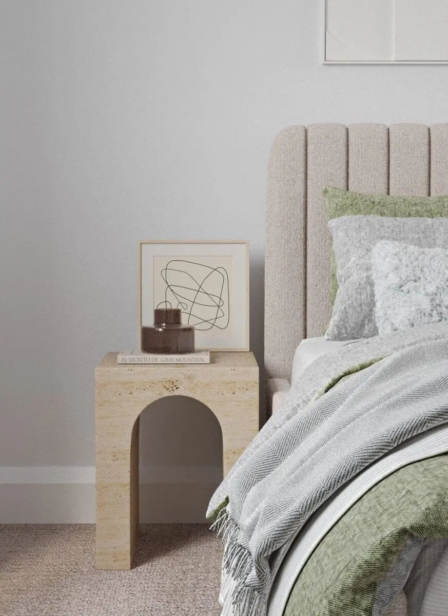 Table d'appoint en travertin avec design en arche - Modernista Maroc