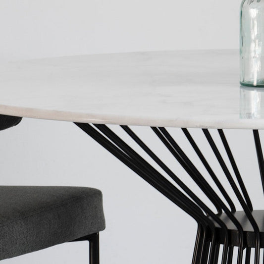 Table à manger ronde en marbre blanc – Élégance et convivialité Modernista Maroc