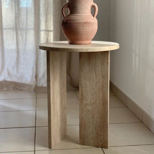 Table d’appoint en travertin Delos