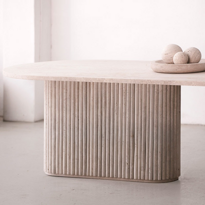 Table à manger Caryatis en travertin