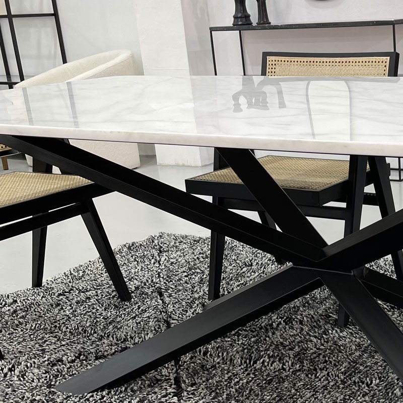 Table à manger en marbre blanc de Toscane – Élégance intemporelle