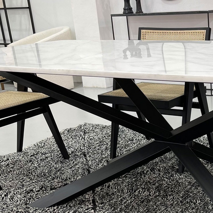 Table à manger en marbre blanc de Toscane – Élégance intemporelle