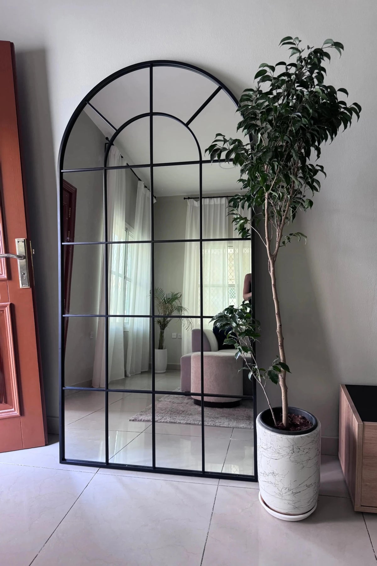 Grand Miroir Arqué Noir avec Grille - Modernista Maroc