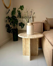 Table d'appoint en travertin Magnifis - Modernista Maroc