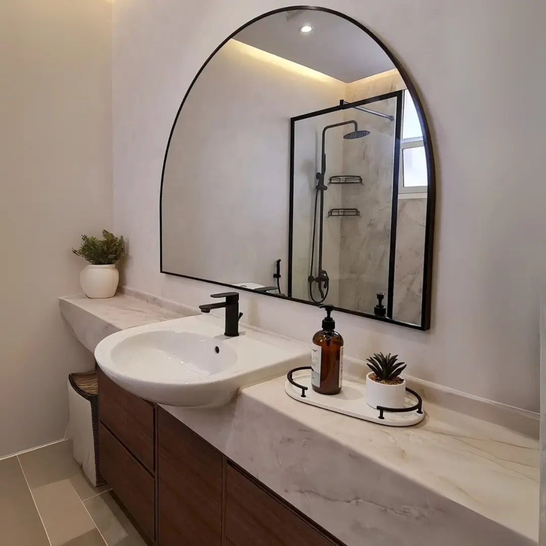 Miroir Console Arqué Noir — Élégance &amp; Sobriété - Modernista Maroc