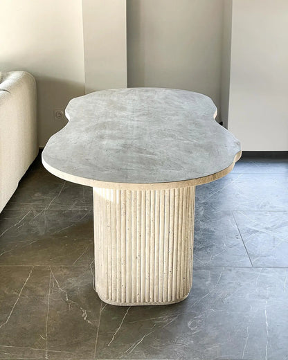 Table à Manger en Travertin avec Plateau en Courbe – Style Organique - Modernista Maroc