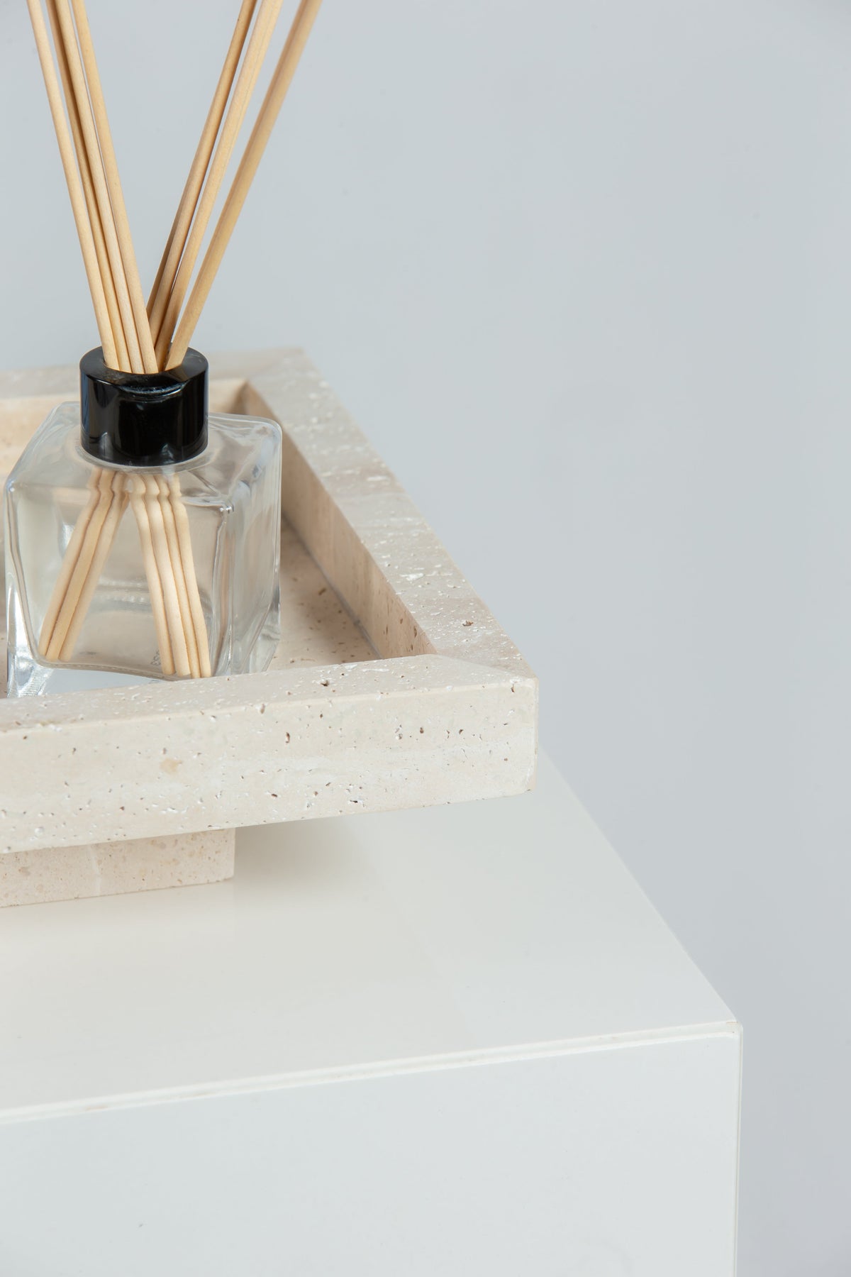 Plateau en travertin pour bougie et diffuseur de parfum