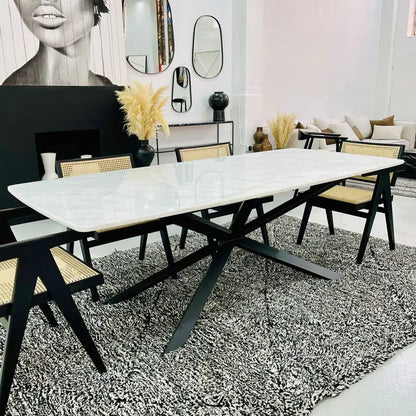 Table à manger en marbre blanc de Toscane – Élégance intemporelle - Modernista Maroc