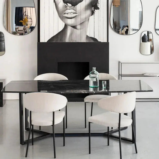 Table à manger en marbre noir – Élégance contemporaine - Modernista Maroc