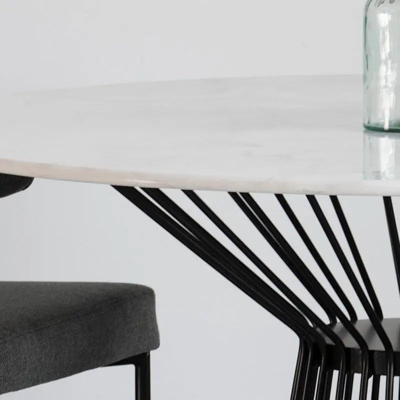 Table à manger ronde en marbre blanc – Élégance et convivialité - Modernista Maroc