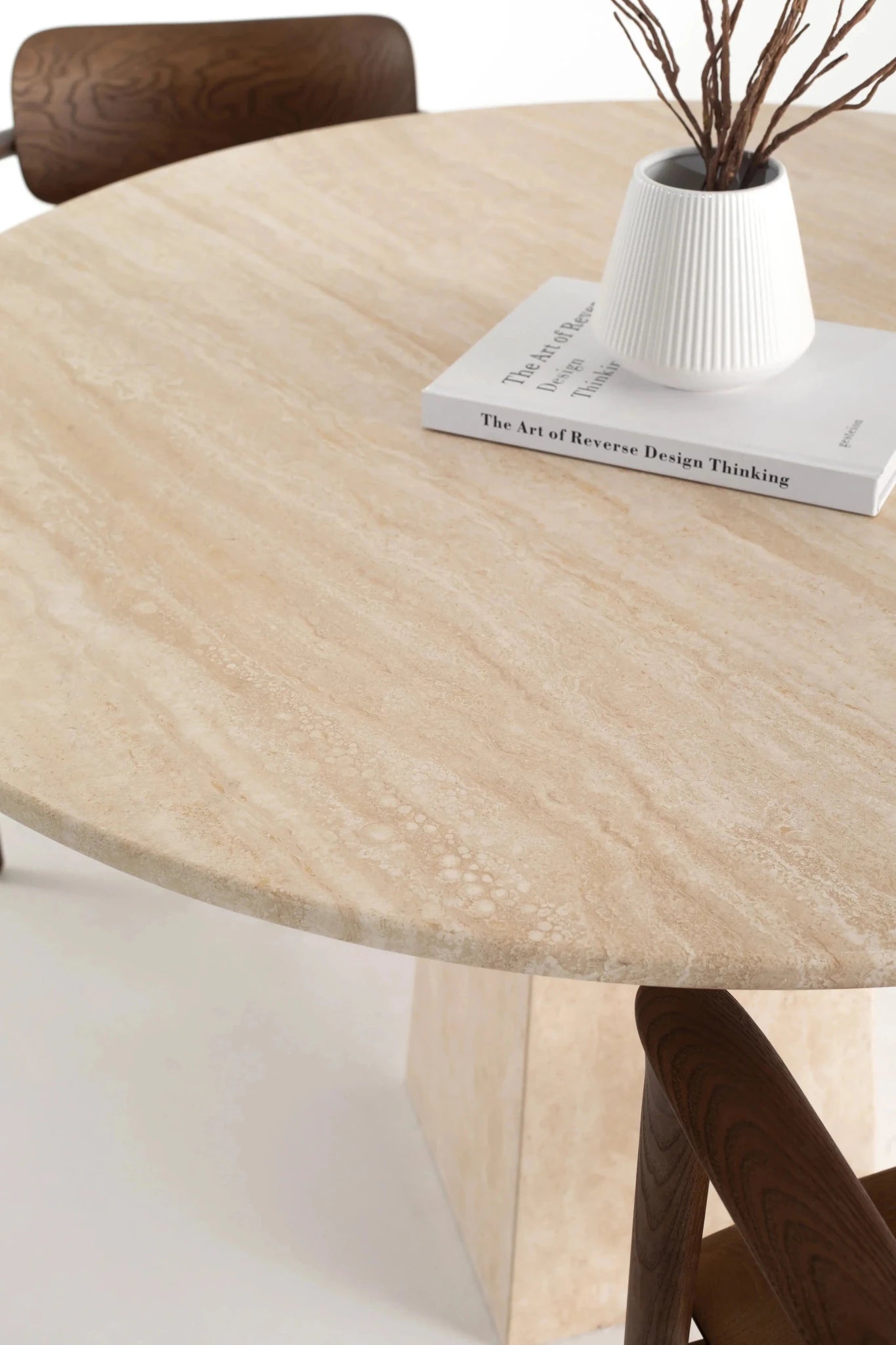 Table à manger ronde en travertin Nerion - Modernista Maroc