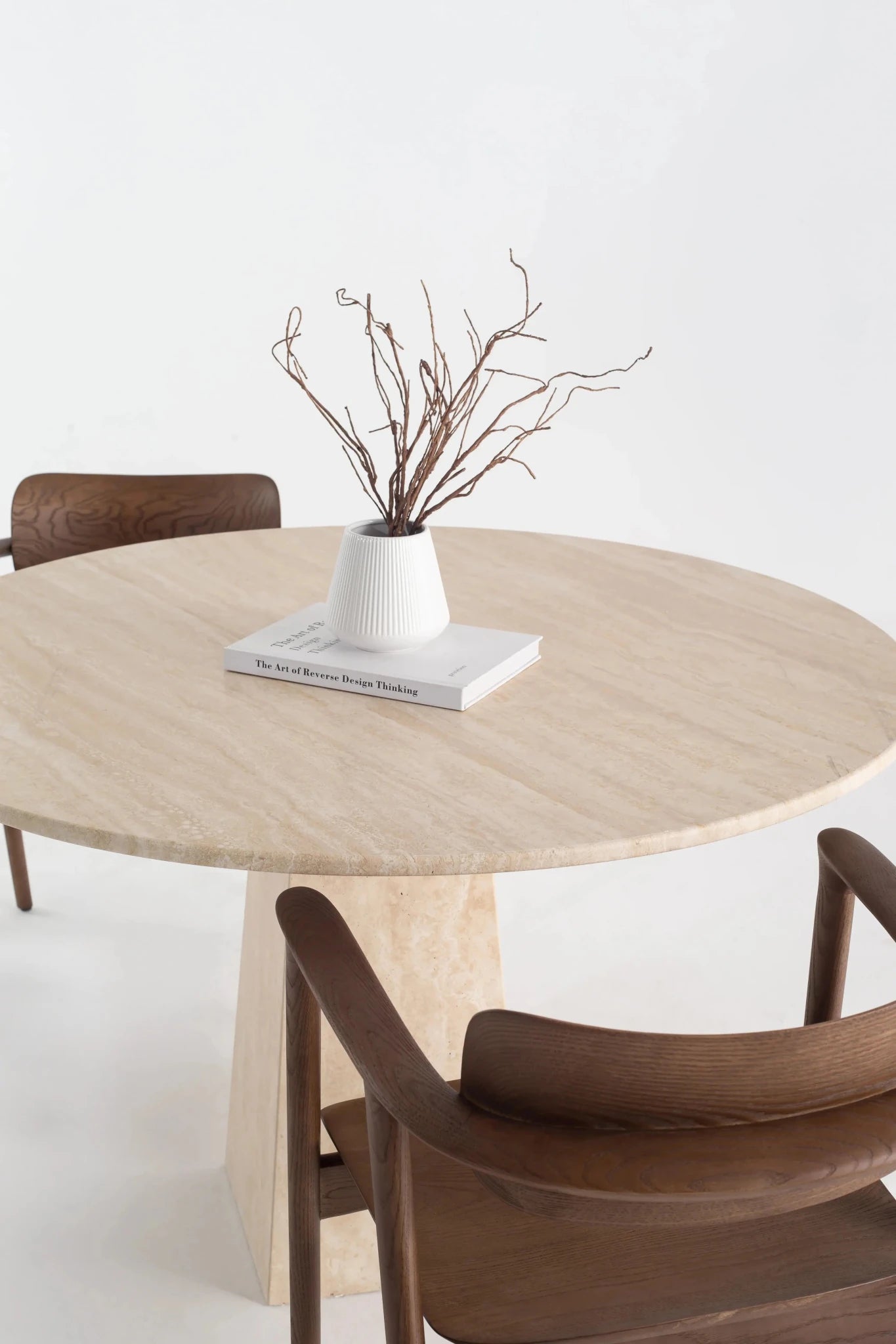 Table à manger ronde en travertin Nerion - Modernista Maroc