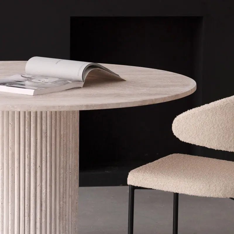 Table à manger ronde en travertin Thèbes - Modernista Maroc