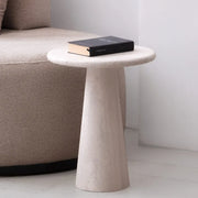 Table d’appoint en travertin