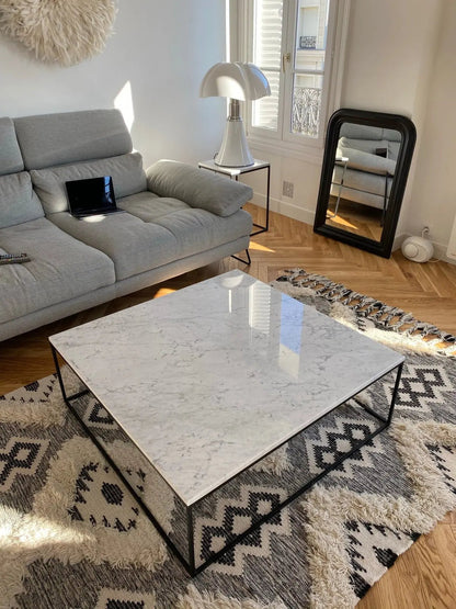 Table Basse en Marbre Blanc de Carrare - Support Minimaliste - Modernista Maroc