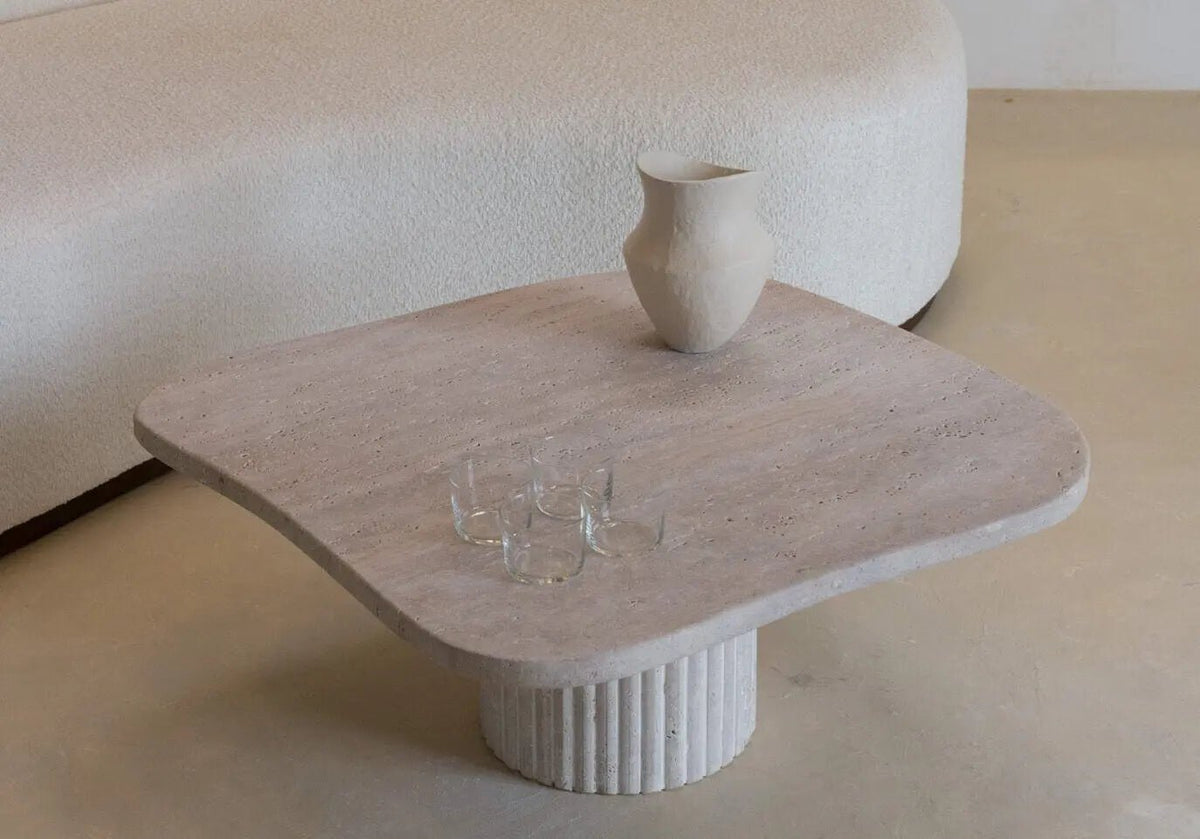 Table Basse en Travertin Ninive - Forme Organique - Modernista Maroc