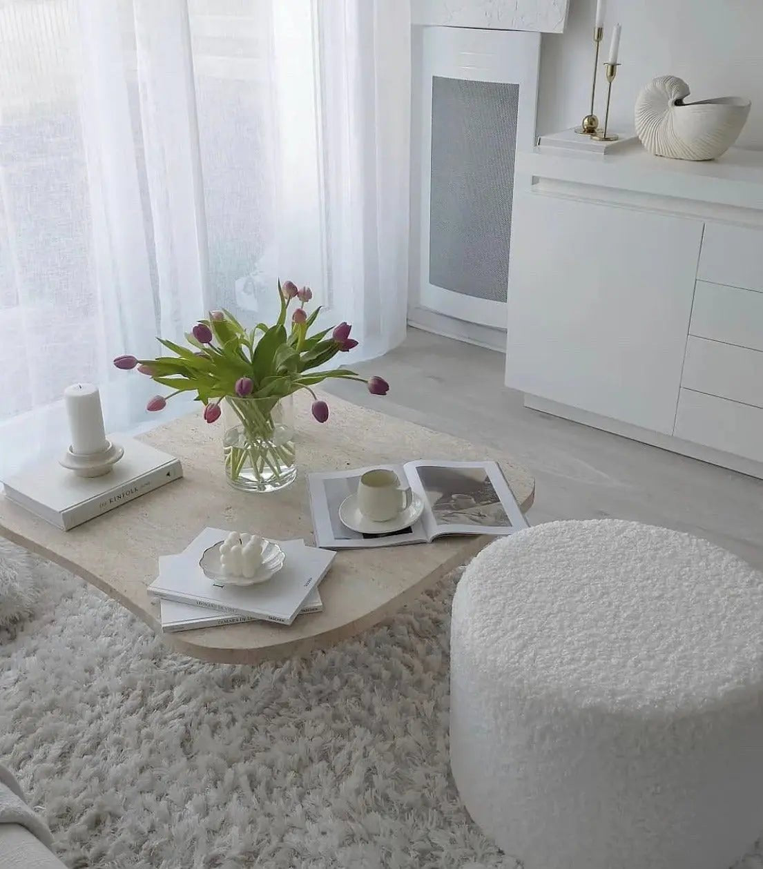 Table Basse en Travertin Ninive - Forme Organique - Modernista Maroc
