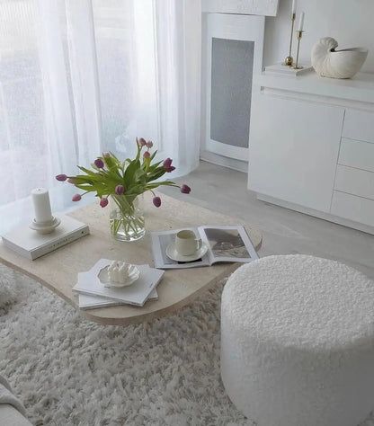 Table Basse en Travertin Ninive - Forme Organique - Modernista Maroc