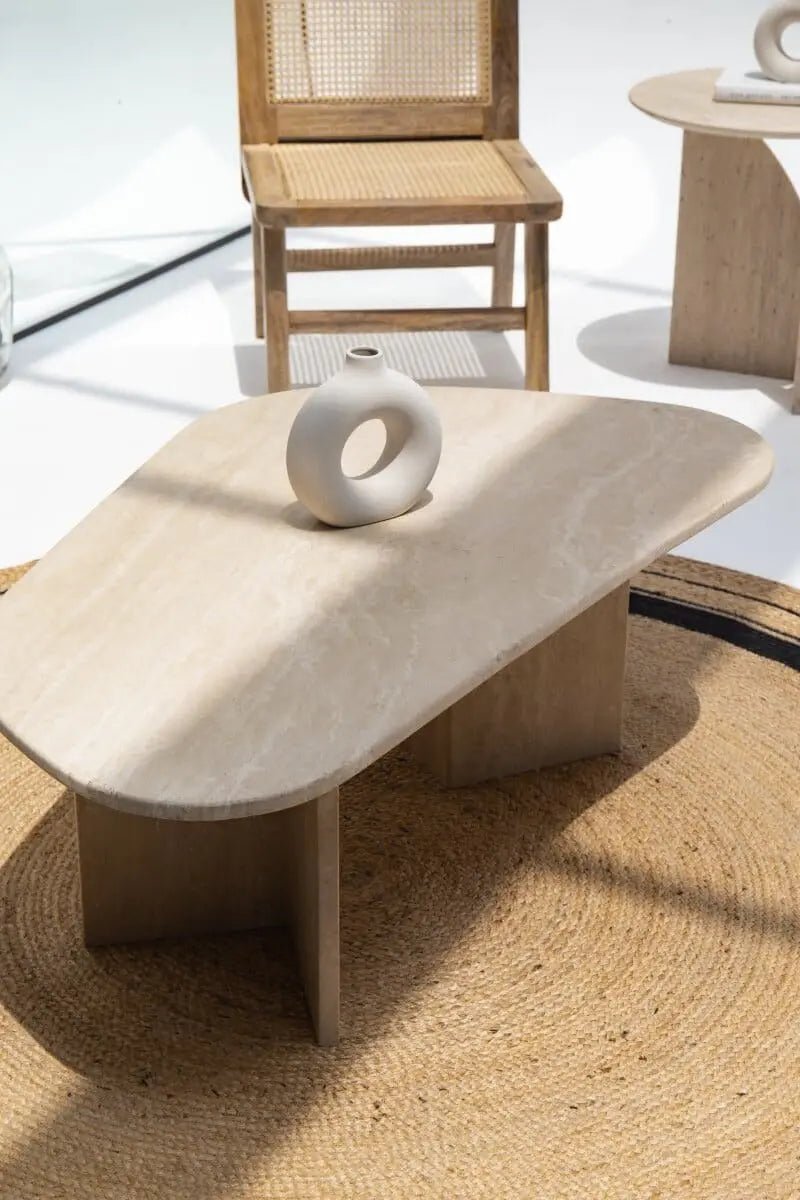 Table basse irrégulière en travertin - Modernista Maroc