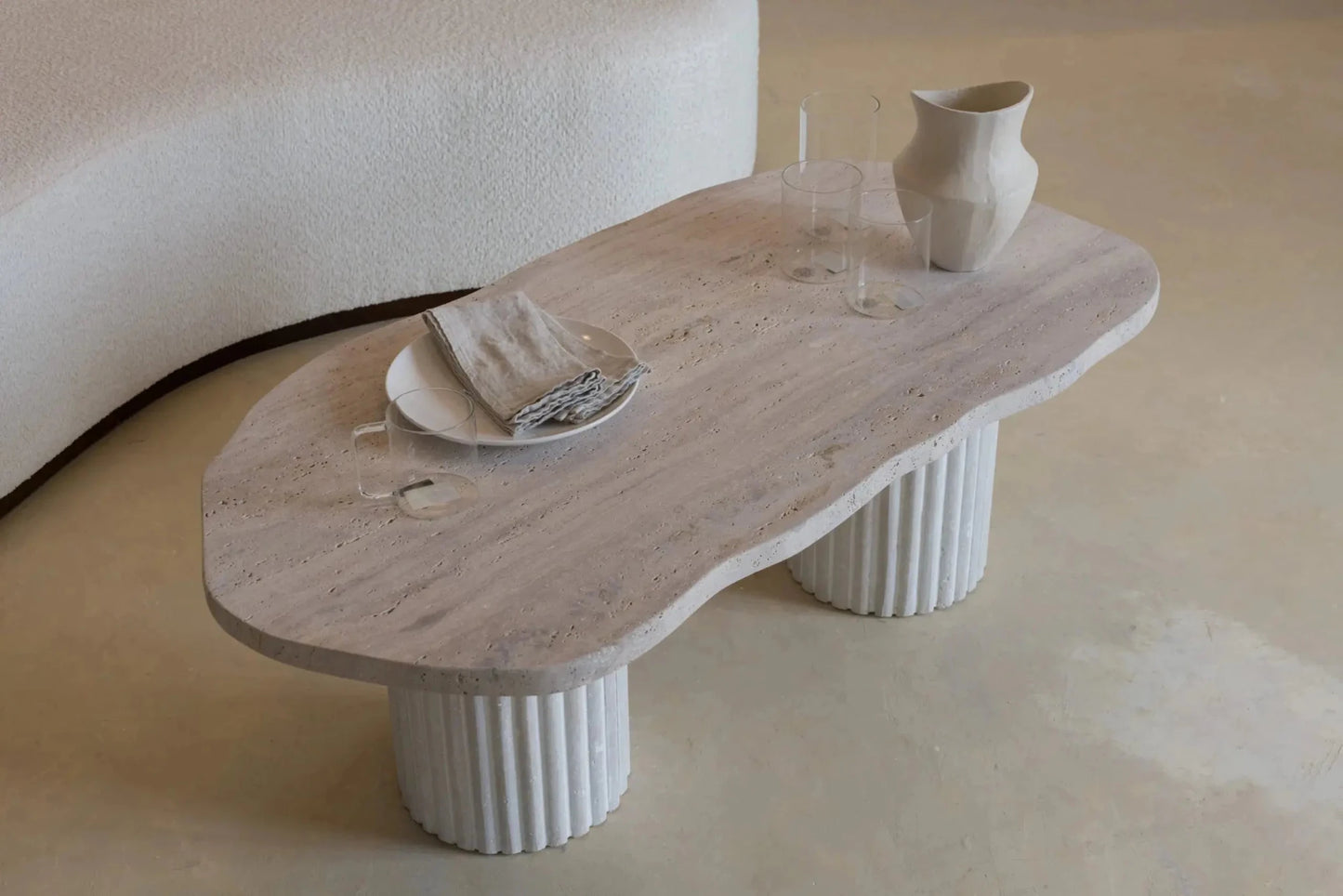 Table basse plateau forme organique Hades - Modernista Maroc