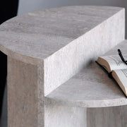 Table d’appoint en travertin Céleste - Modernista Maroc