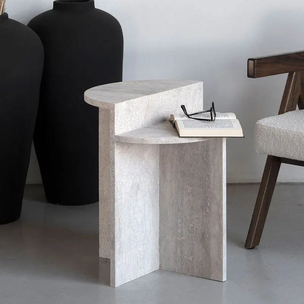 Table d’appoint en travertin Céleste - Modernista Maroc