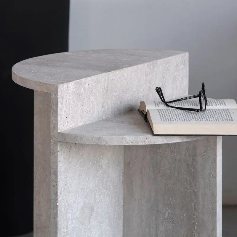 Table d’appoint en travertin Céleste - Modernista Maroc