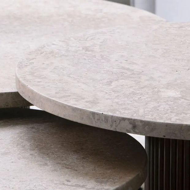 Table basse ronde en travertin - Modernista Maroc