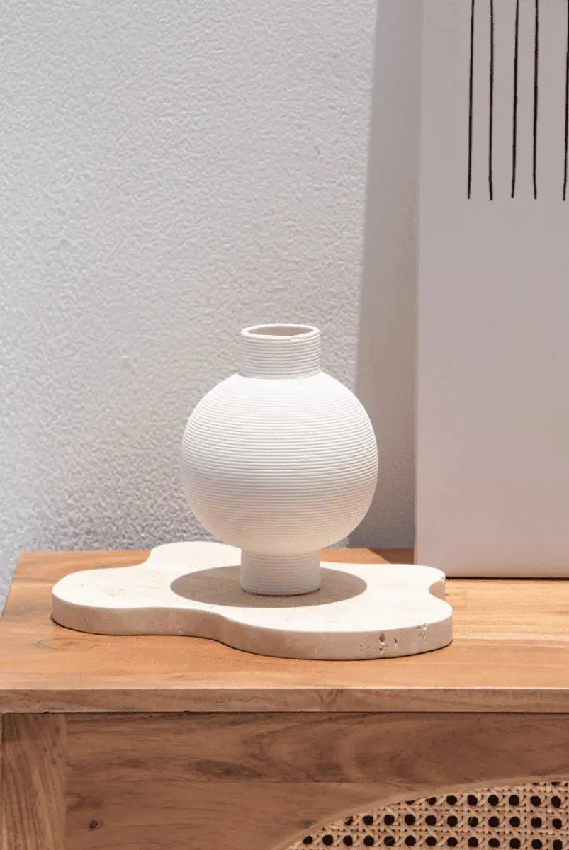 Plateau en Travertin Beige Irrégulier (2 Tailles) - Modernista Maroc