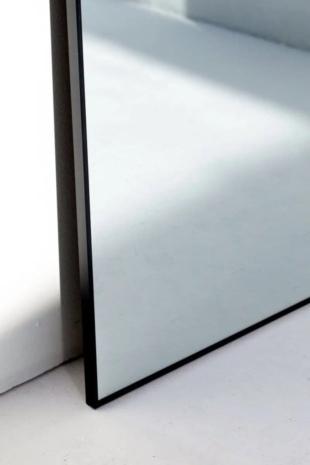 Miroir Métal Rectangulaire Noir Zara en Pleine Longueur - Modernista Maroc