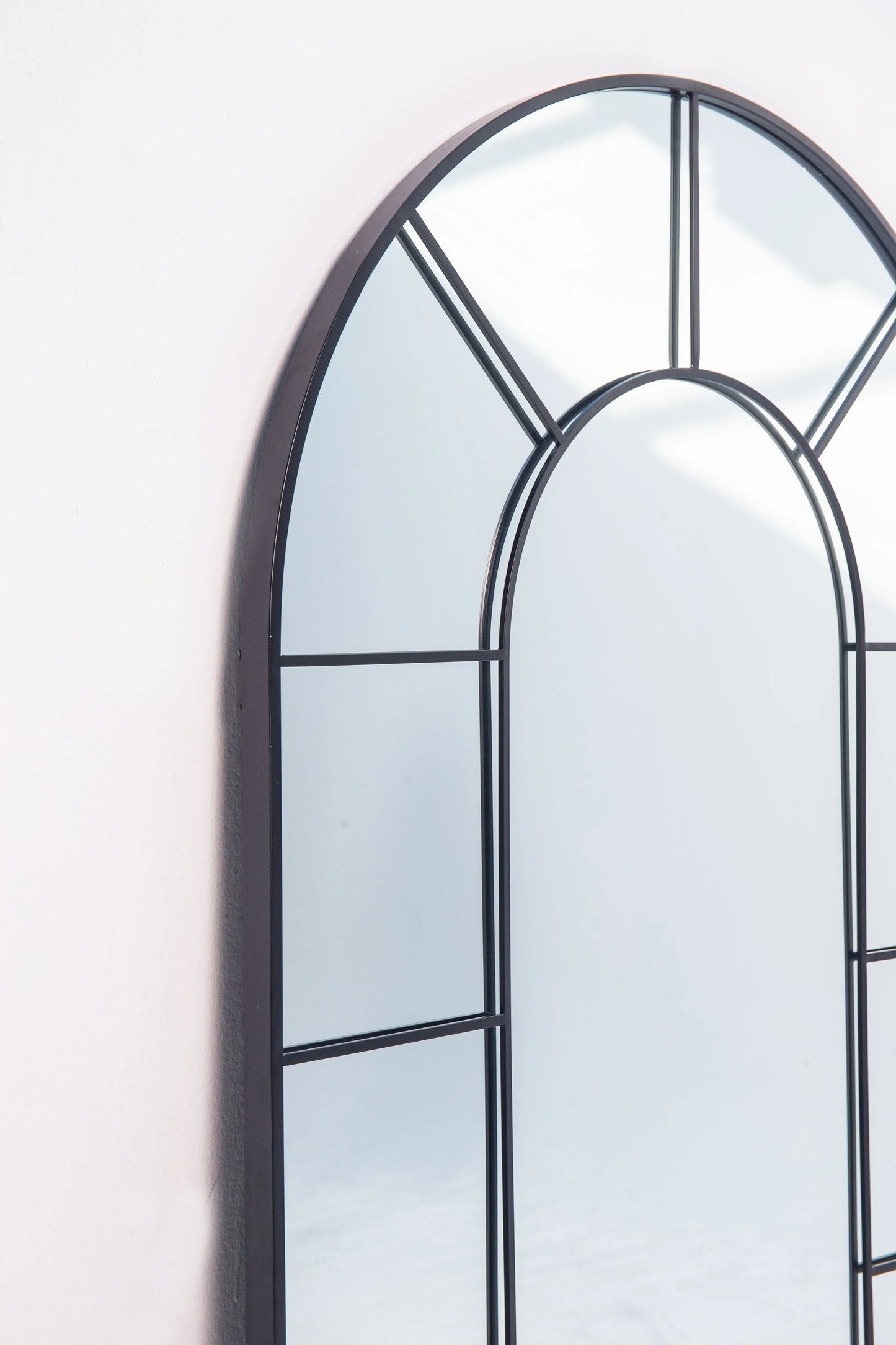Miroir Arqué noir avec Cadre Divisé ( 4 Dimensions )
