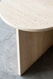 Table d'appoint ronde en travertin - Modernista Maroc