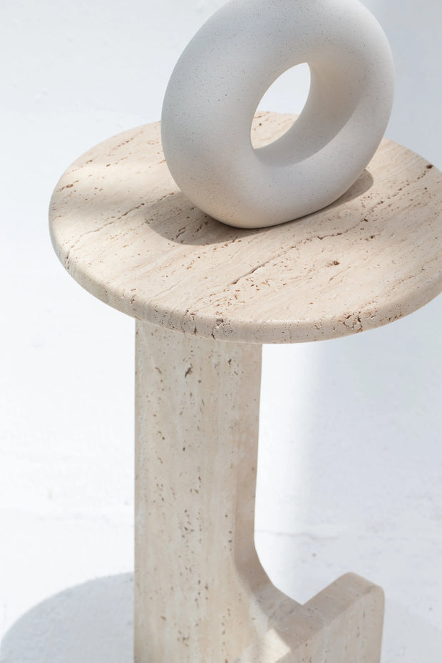 Table d'appoint ronde en travertin - Modernista Maroc