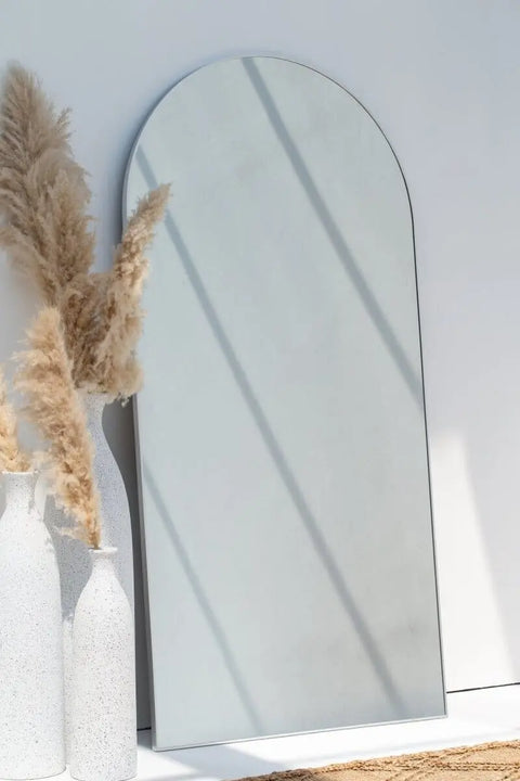 Grand Miroir Arqué Minimaliste