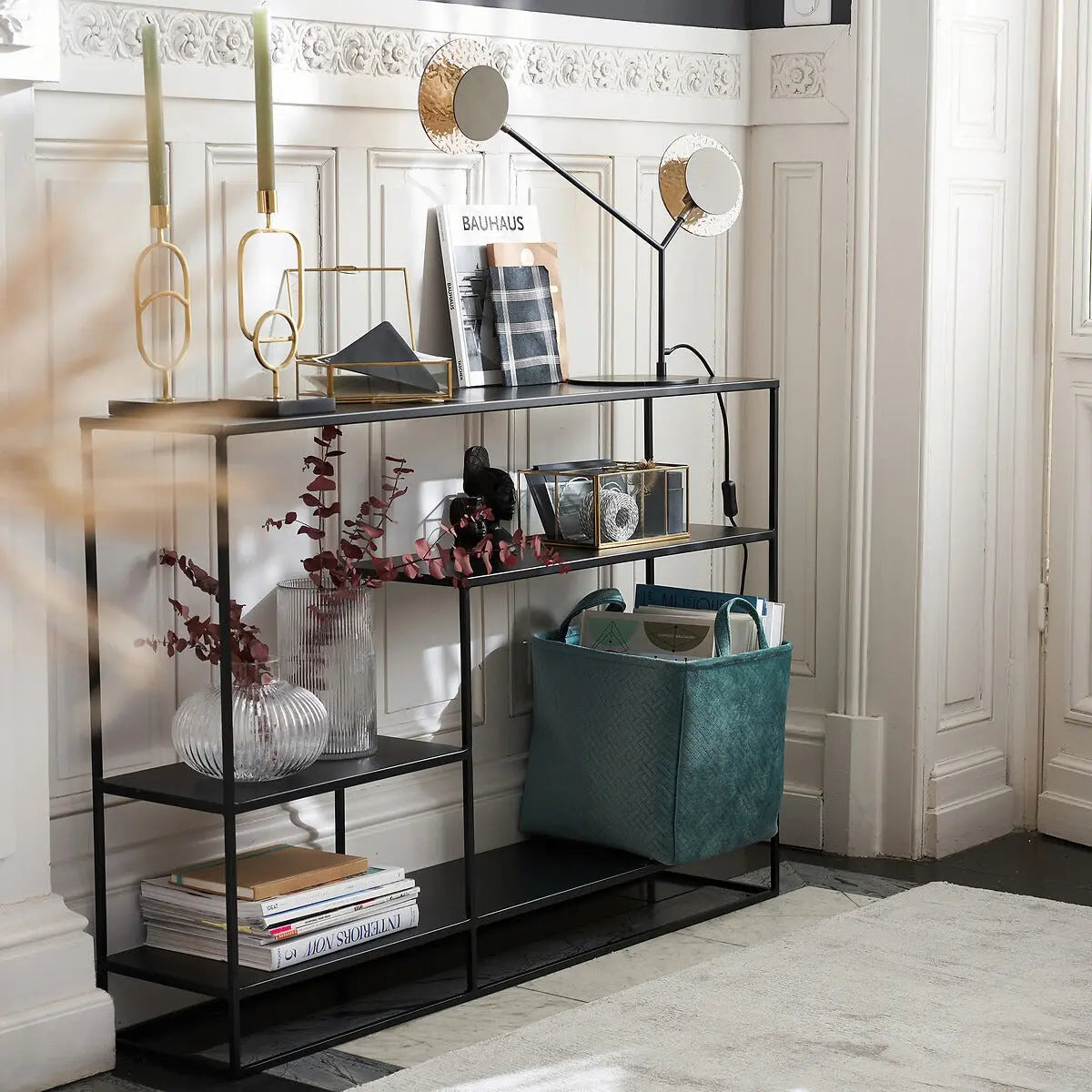 Console Asymétrique en Métal