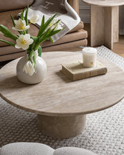 Table basse ronde en travertin Ariadne