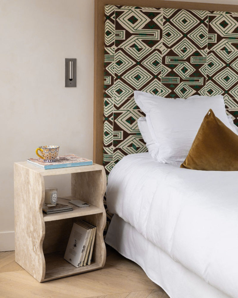 Table d’appoint en travertin Thalassa