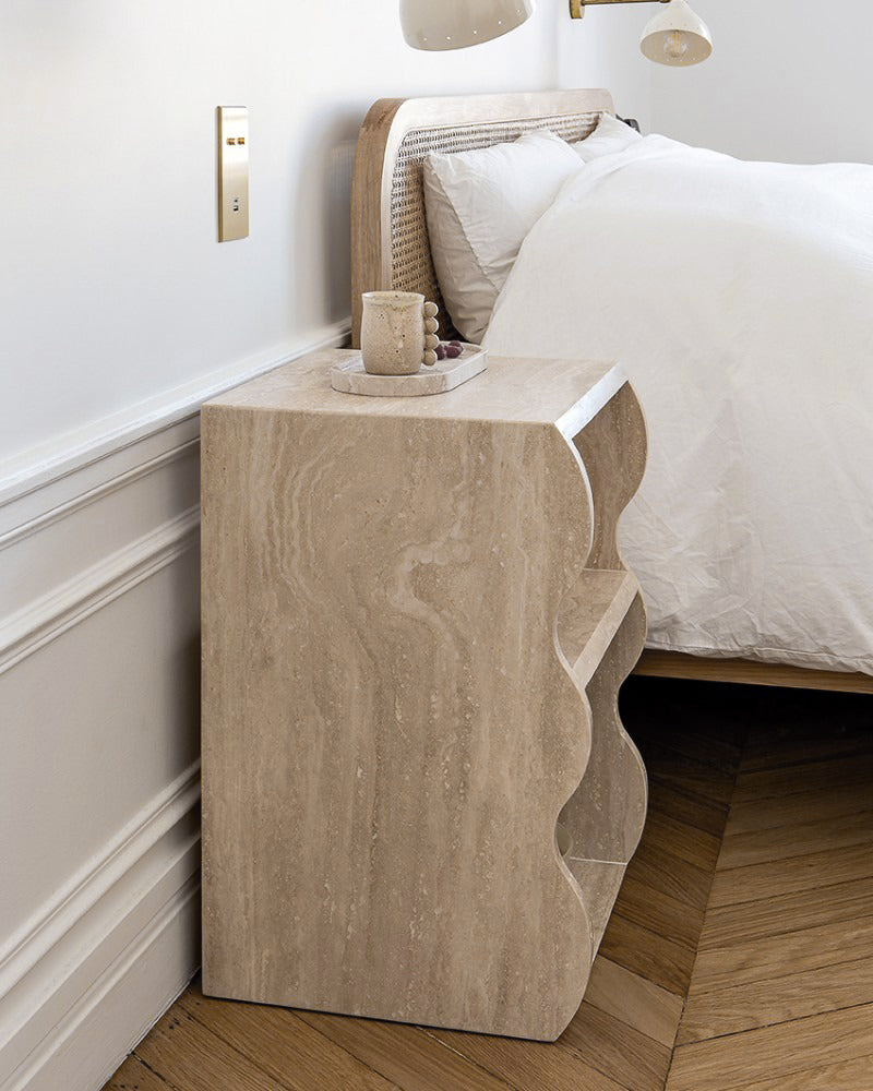 Table d’appoint en travertin Thalassa