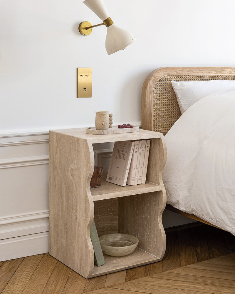 Table d’appoint en travertin Thalassa