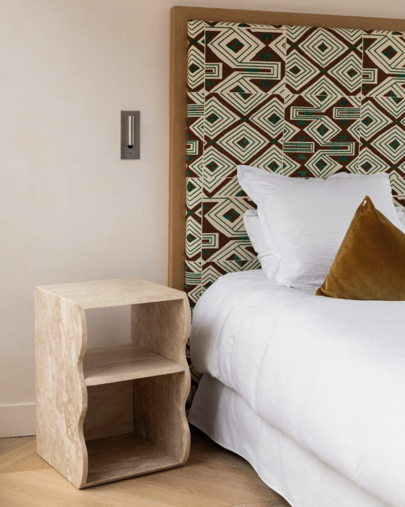 Table d’appoint en travertin Thalassa