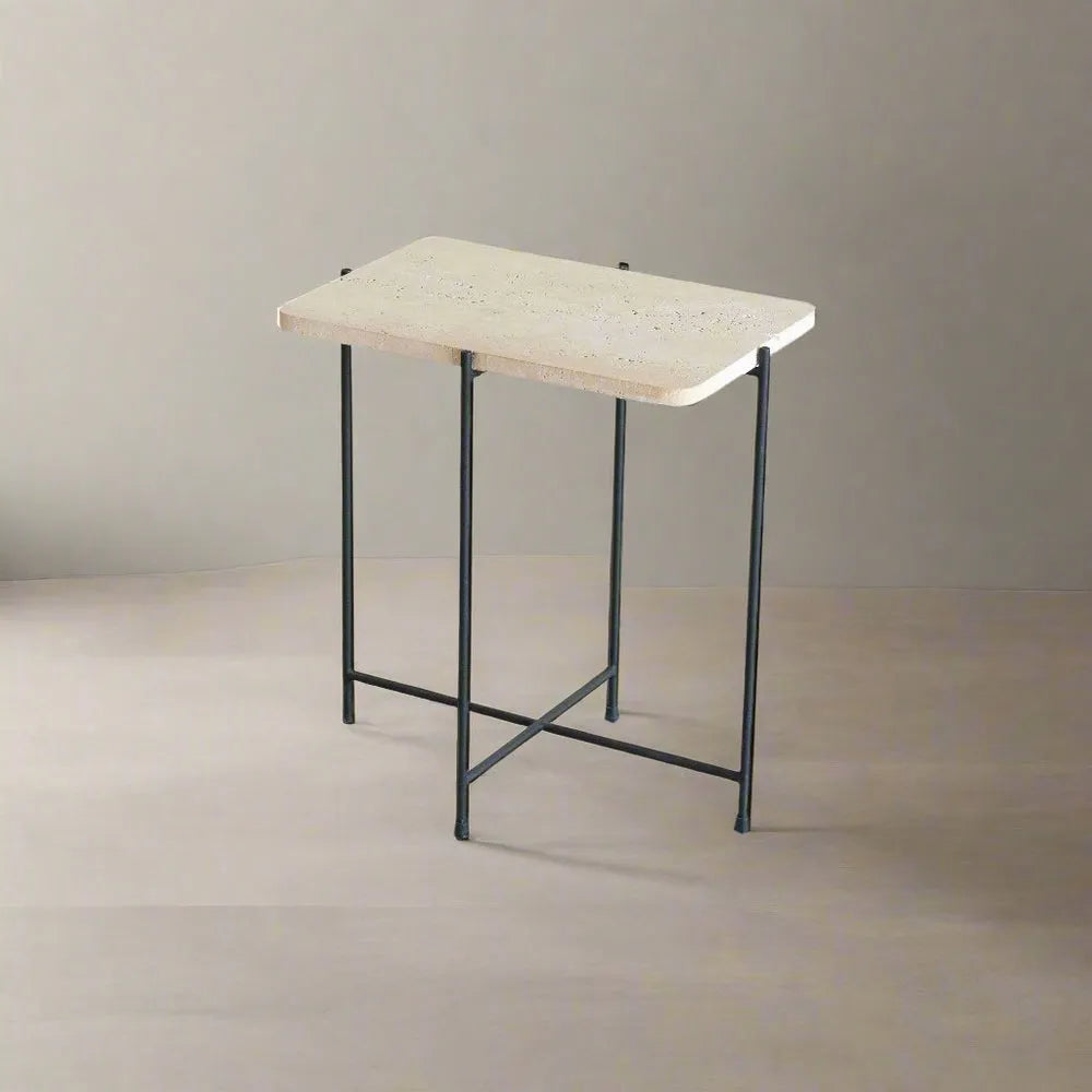 Table d’appoint Loraine en travertin